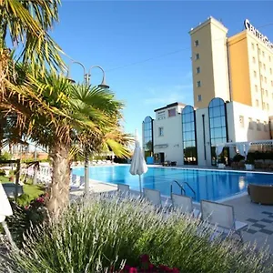 **** Hotel Zanhotel Centergross Italia